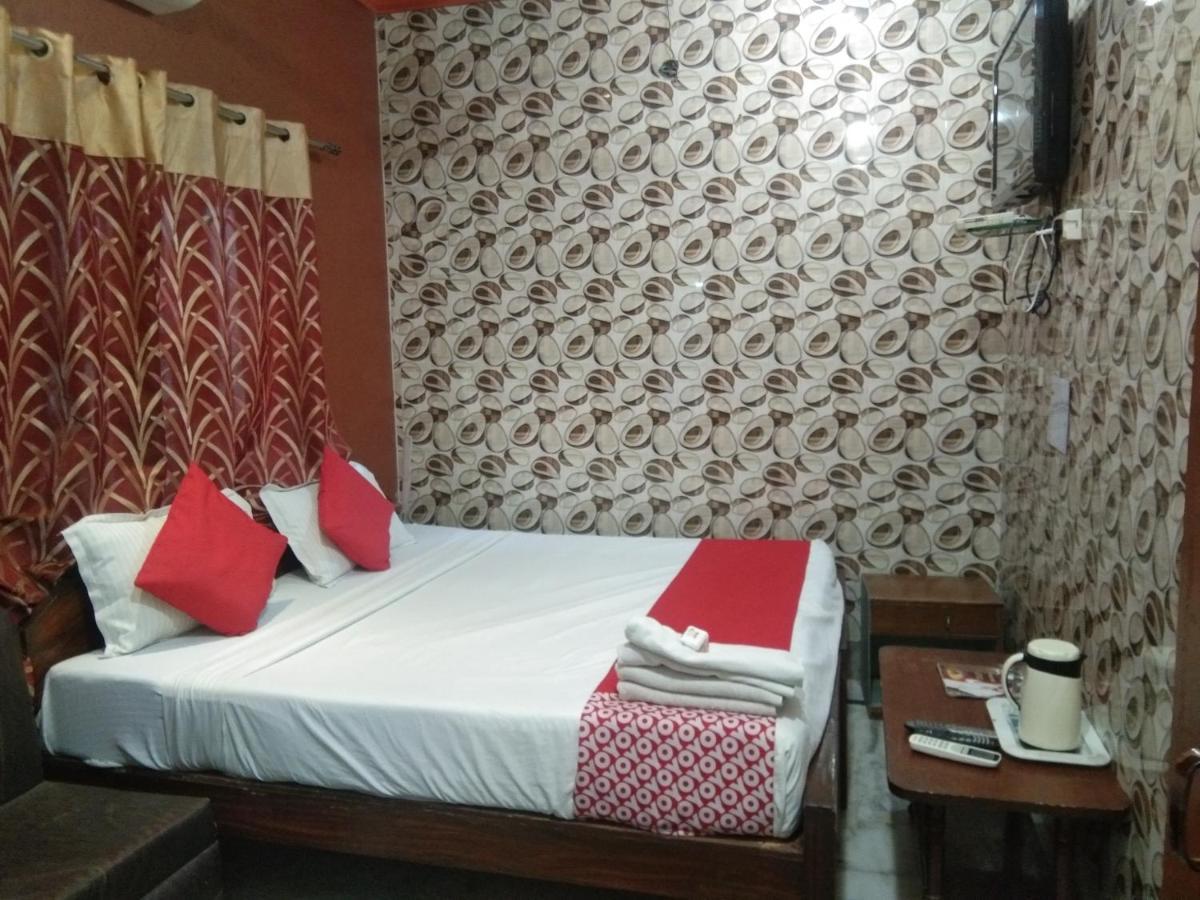 Hotel Rashmi Agra  Eksteriør bilde